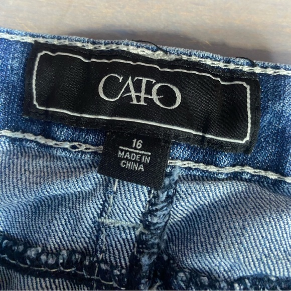 Cato women’s‎ jeans, decorative back pockets, size 16 - Picture 3 of 9